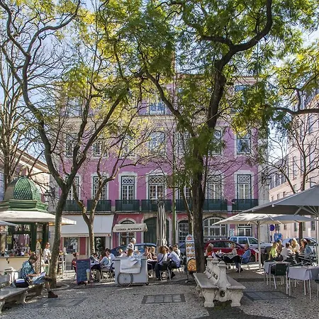 Апартаменты Carmo Chiado Deluxe *