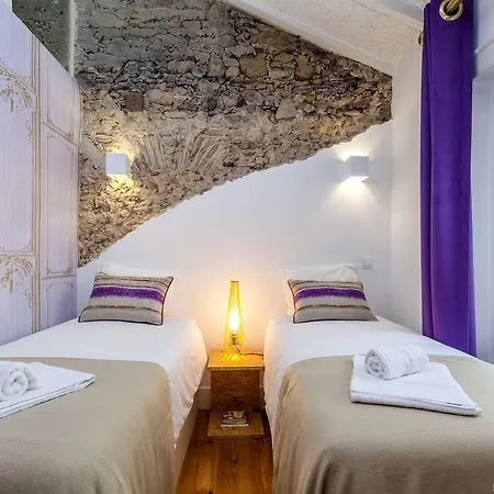 Carmo Chiado Deluxe Lejlighed *