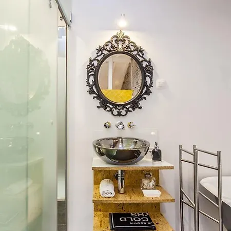 Appartamento Carmo Chiado Deluxe Lisbona