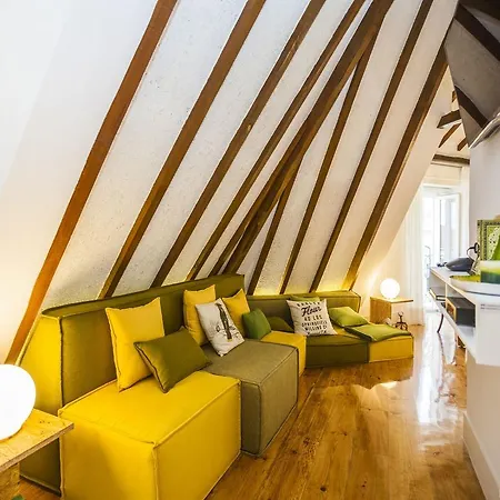 Carmo Chiado Deluxe Lisbona