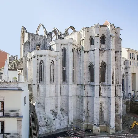 Carmo Chiado Deluxe